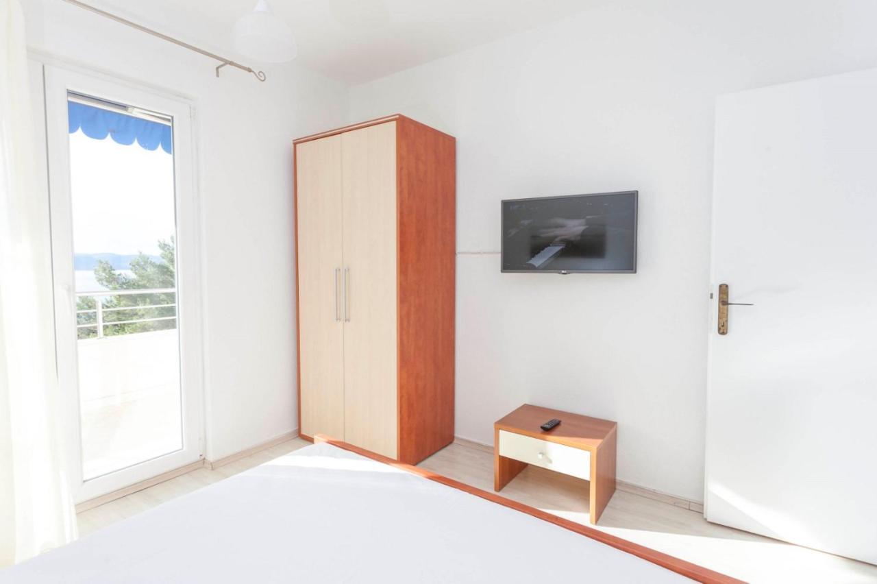 Apartment Aria Baska Voda Luaran gambar