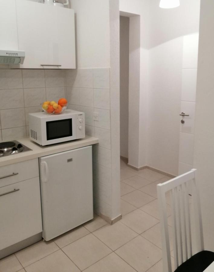 Apartment Aria Baska Voda Luaran gambar